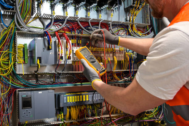 Best Circuit Breaker Repair  in Colona, IL